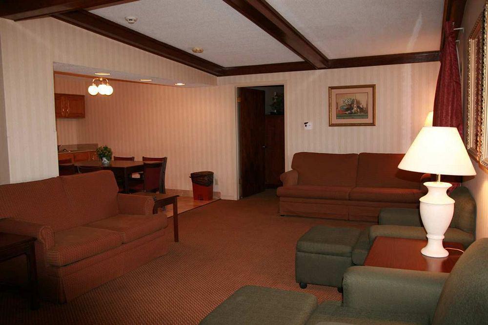 Quality Inn & Suites Searcy I-67 Bilik gambar